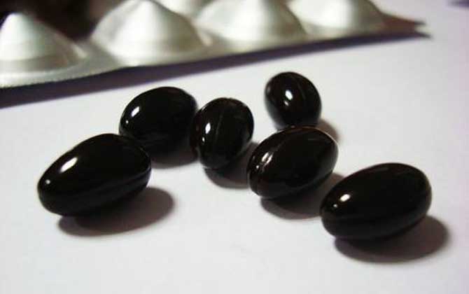 男人長期吃蜂膠的副作用,不但容易過敏,還可能影響消化功能! 蜂膠