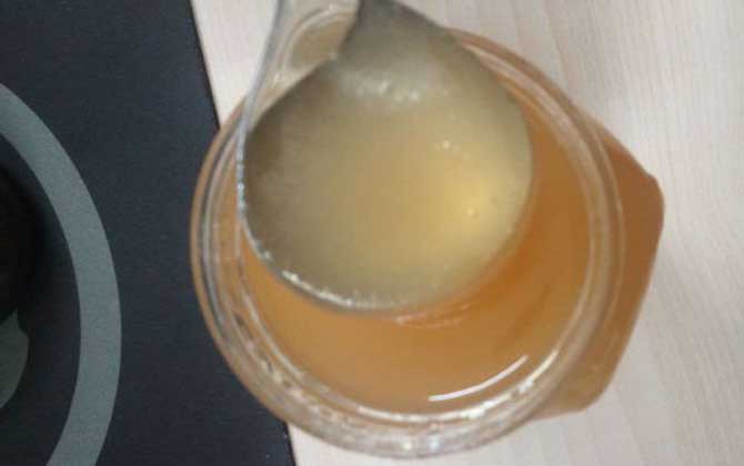 枸杞蜂蜜的作用與功效及食用方法 枸杞蜂蜜