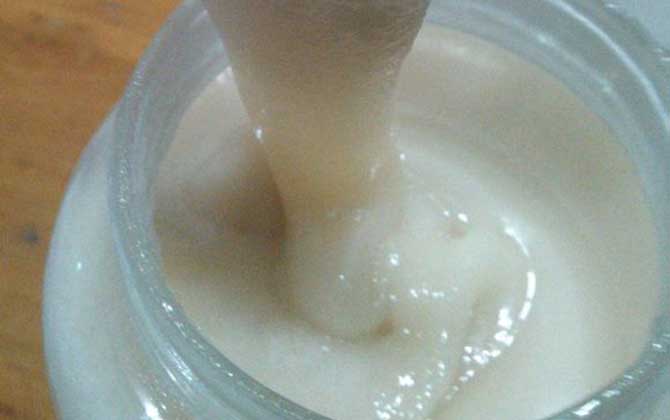 黑蜂蜂蜜價(jià)格多少錢一斤? 黑蜂蜂蜜