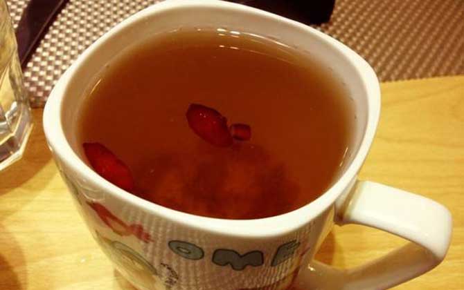 紅棗蜂蜜水的功效及簡單做法 紅棗蜂蜜水