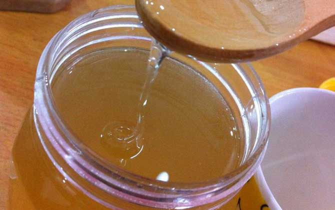 蜂蜜姜湯的正確做法及注意事項(xiàng) 蜂蜜