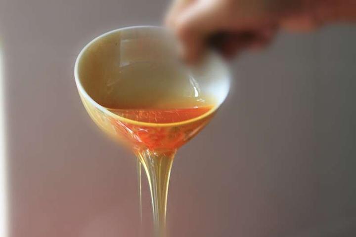 追花逐蜜，養蜂人老魏的“甜蜜事業”