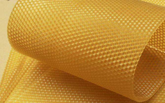 做蜂箱需要什么工具呢(養蜂需要哪些工具) 做蜂箱需要什么工具呢(養蜂需要哪些工具)