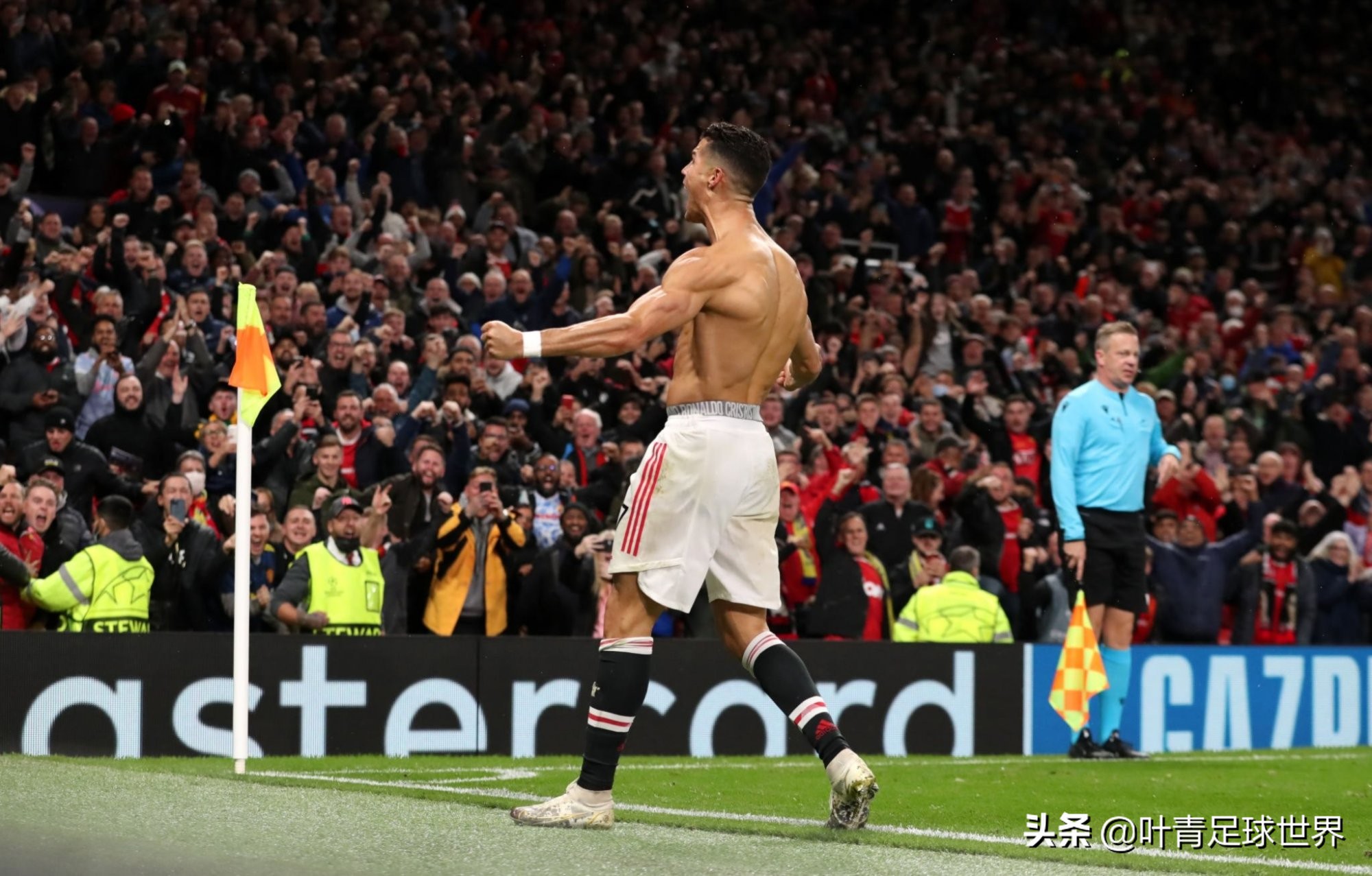 C羅絕殺 歐冠之神!C羅絕殺瞬間:7萬人炸鍋,爵爺起立鼓掌,索帥狂吼