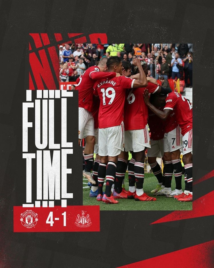 無可挑剔！C羅首秀梅開二度，一夜刷爆N多紀(jì)錄，曼聯(lián)簽下他賺大了