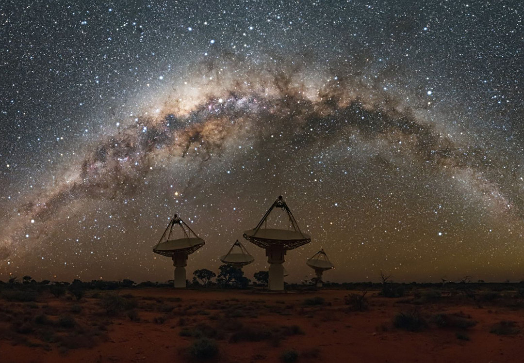 銀河系中心傳來神秘信號(hào),一年重復(fù)13次,會(huì)是外星文明嗎(銀河系有外星生命嗎) 銀河系中心傳來神秘信號(hào),一年重復(fù)13次,天文學(xué)家:不是已知天體