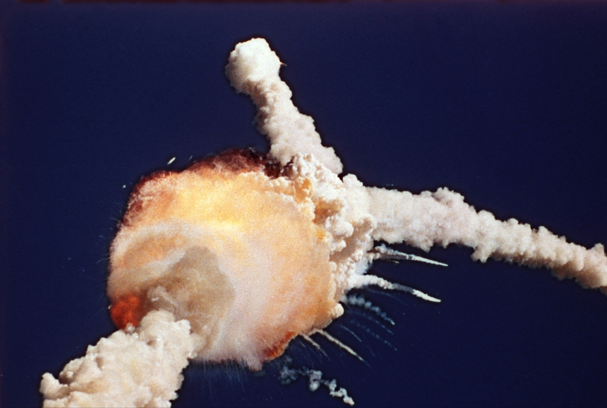 升空73秒后爆炸,7名宇航員化為灰燼,挑戰(zhàn)者號(hào)事故有多可怕? 升空73秒后爆炸,7名宇航員化為灰燼,挑戰(zhàn)者號(hào)事故有多可怕?