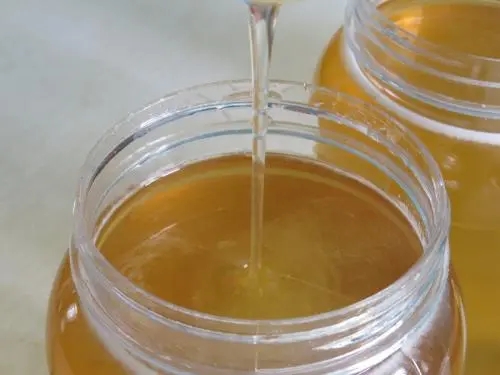 椴樹蜂蜜是白色的好還是黃的好(椴樹蜂蜜不同顏色的區(qū)別) 椴樹蜂蜜是白色的好還是黃的好(椴樹蜂蜜不同顏色的區(qū)別)