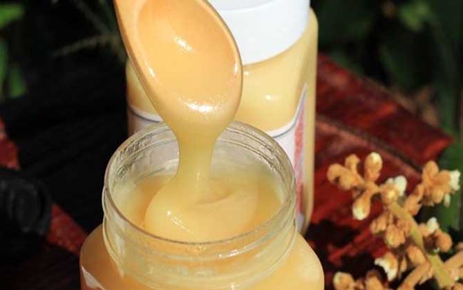 枇杷樹分泌蜜嗎(枇杷有蜜嗎) 枇杷樹分泌蜜嗎(枇杷有蜜嗎)