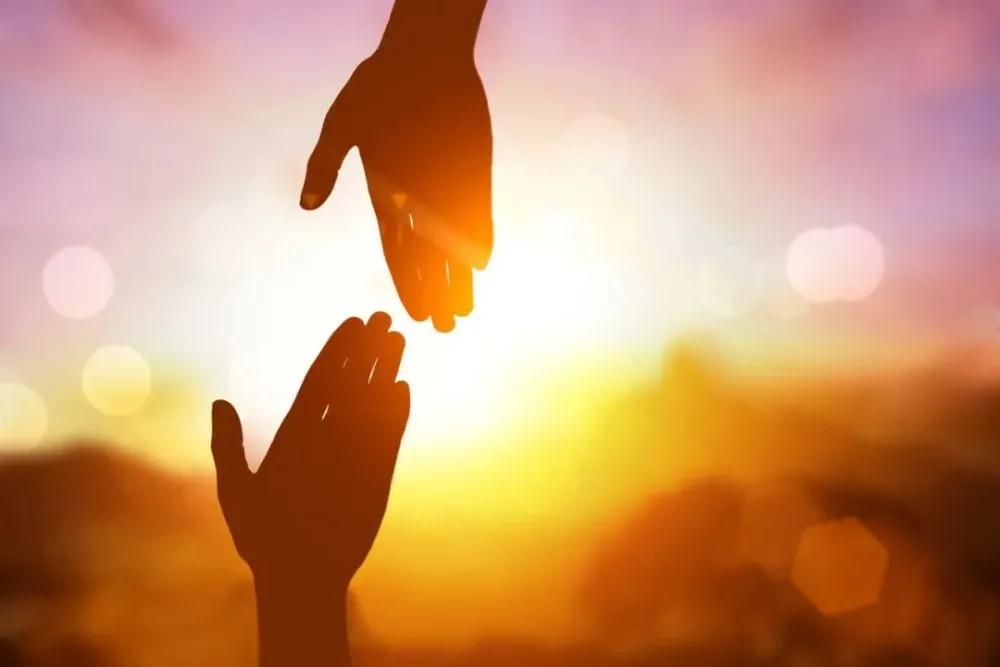 予人玫瑰手有余香是什么意思(贈人玫瑰手有余香的精神) 予人玫瑰手有余香是什么意思(贈人玫瑰手有余香的精神)