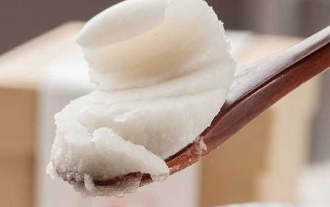 一百畝油菜花產多少蜜（油菜花蜜的特點）